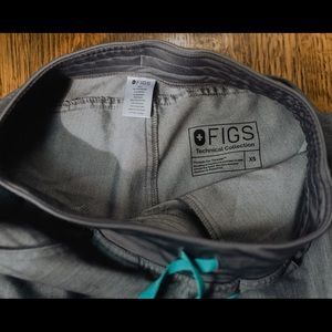 Figs Kade cargo scrub pants